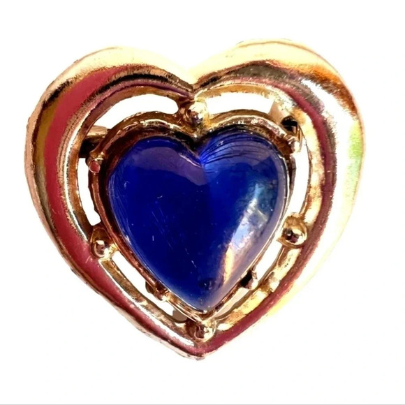 NWOT VINTAGE GOLD TONE FILIGREE BLUE ENAMEL HEART BROOCH - Picture 1 of 2